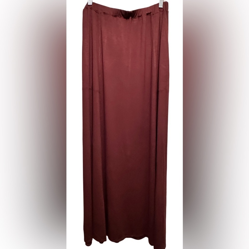 NWOT Women’s Maxi Skirt Comfy Stretch Fabric Elasticized Waist